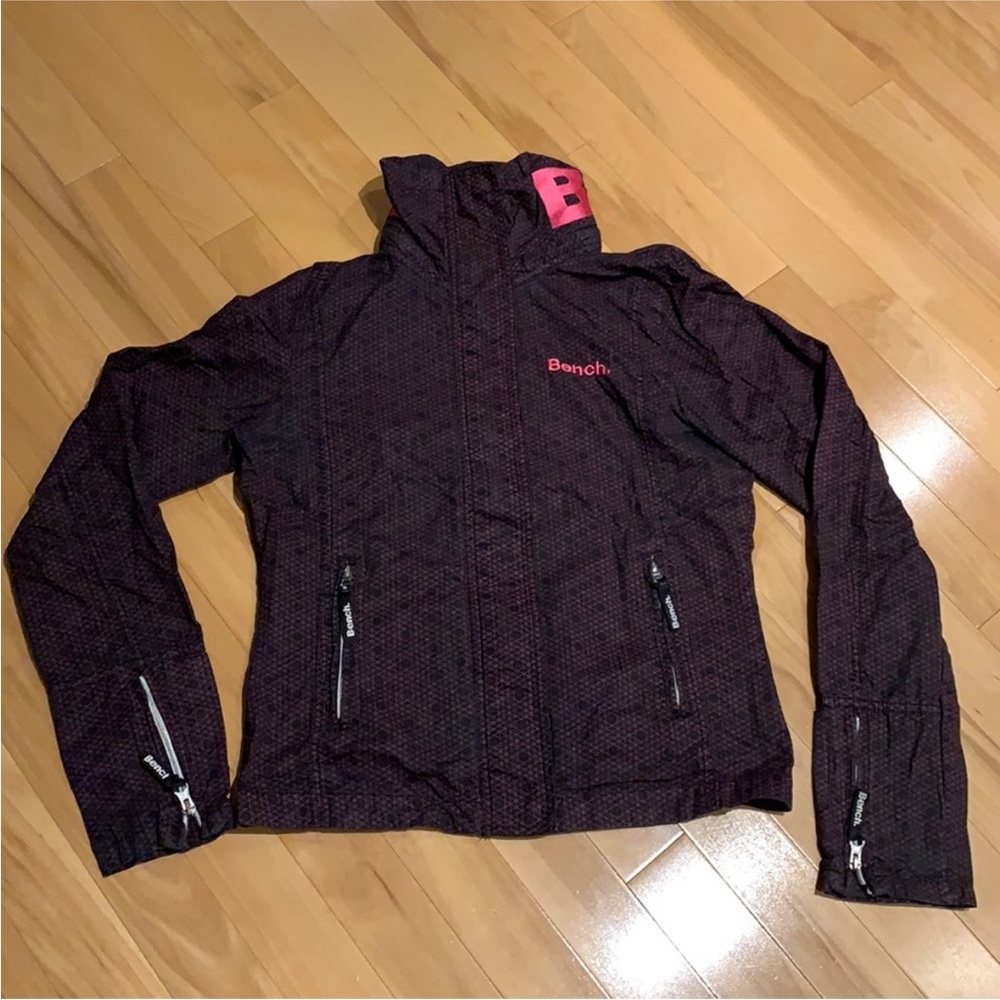 Bench Women’s Lightweight BBQ Spring/Fall Jacket - size M